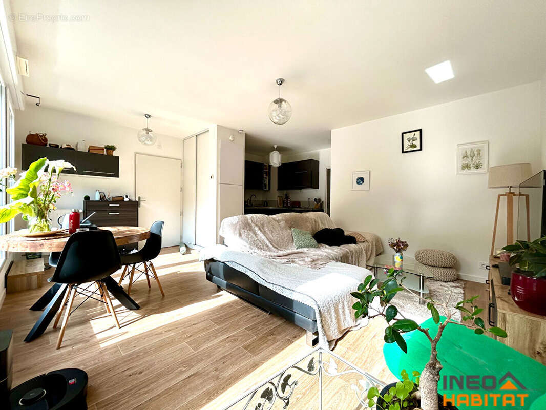 Appartement à LE RHEU