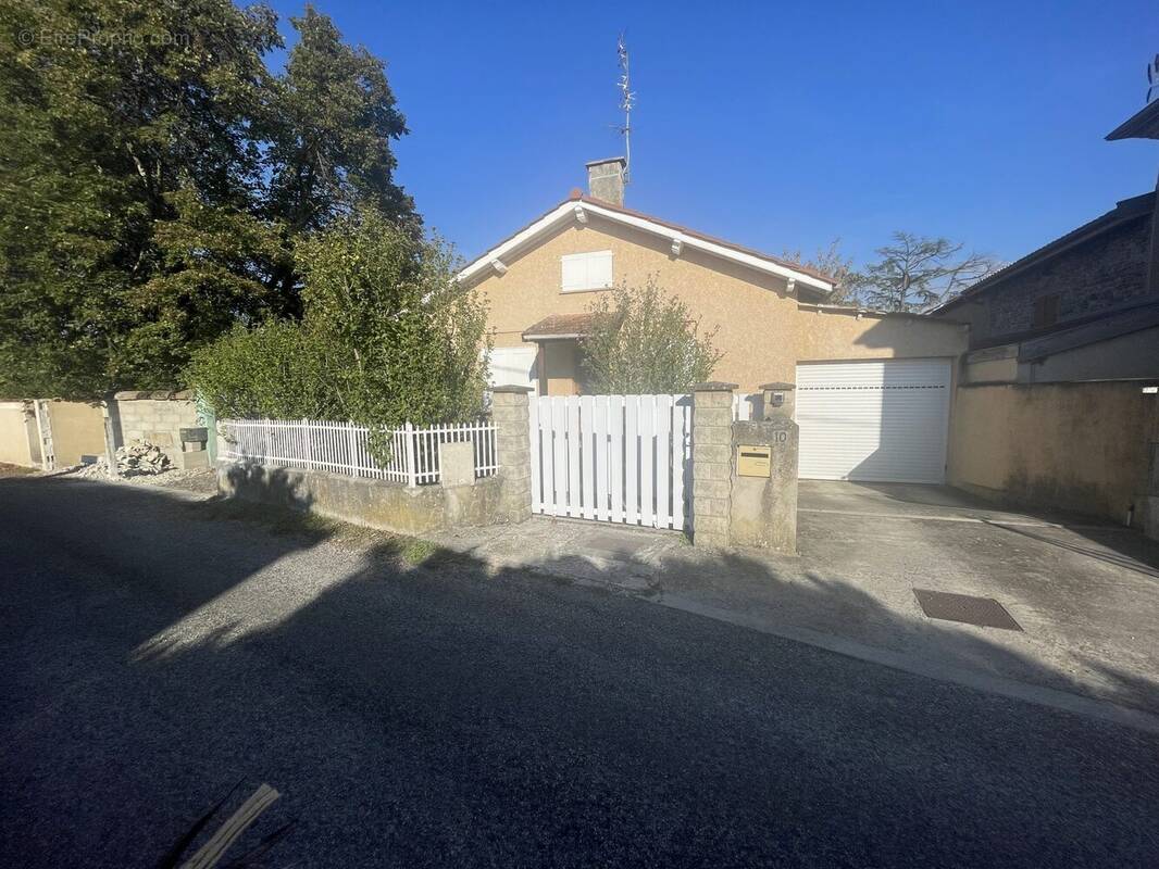 Maison à ROMANS-SUR-ISERE