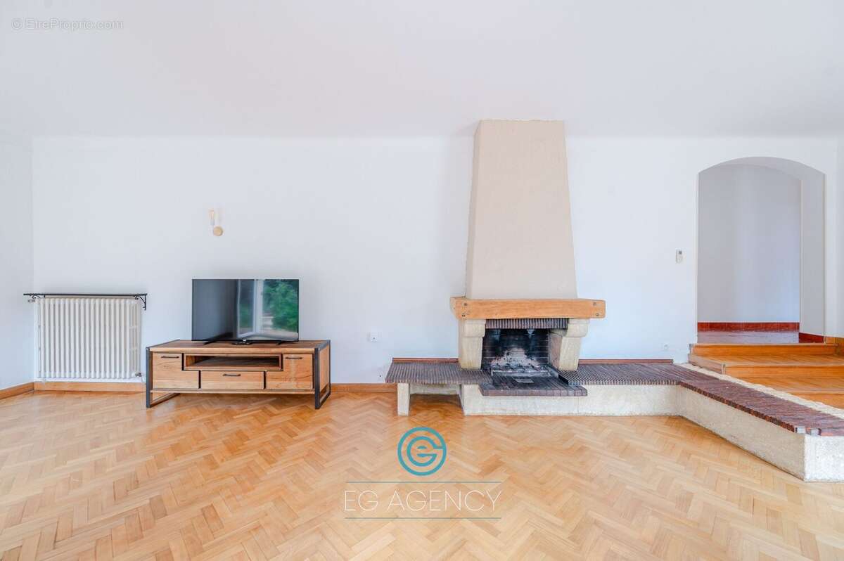 Maison à BOUC-BEL-AIR