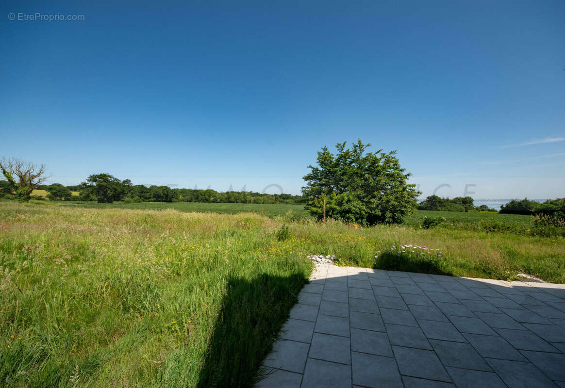 A vendre - crozon - tres belle maison de 91 m2 - 3 chambres - terrain de 1700 m2 - belle vue mer - photo 7