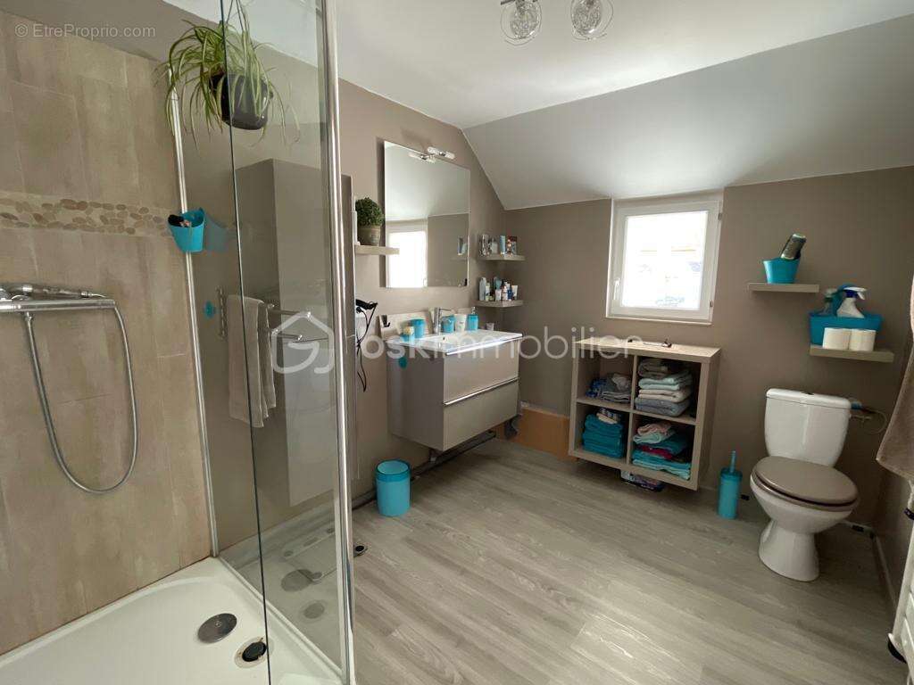 Maison à ECHILLEUSES