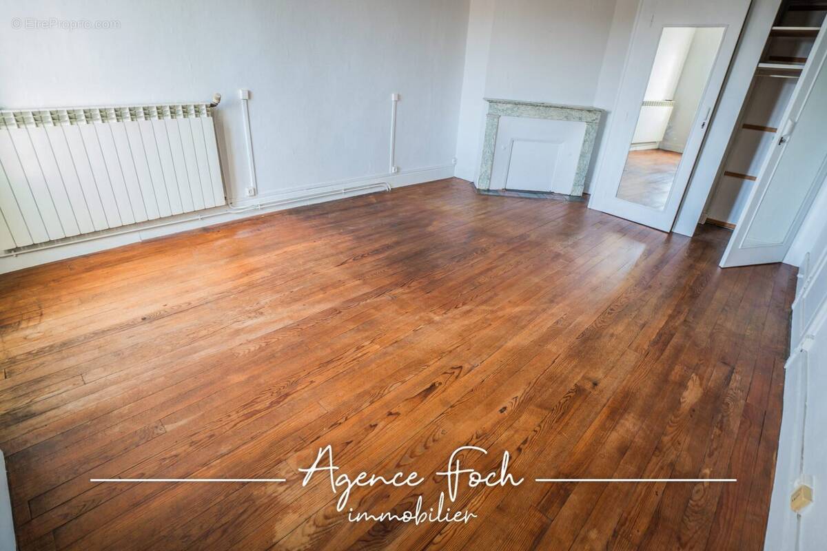 Maison à VIC-EN-BIGORRE