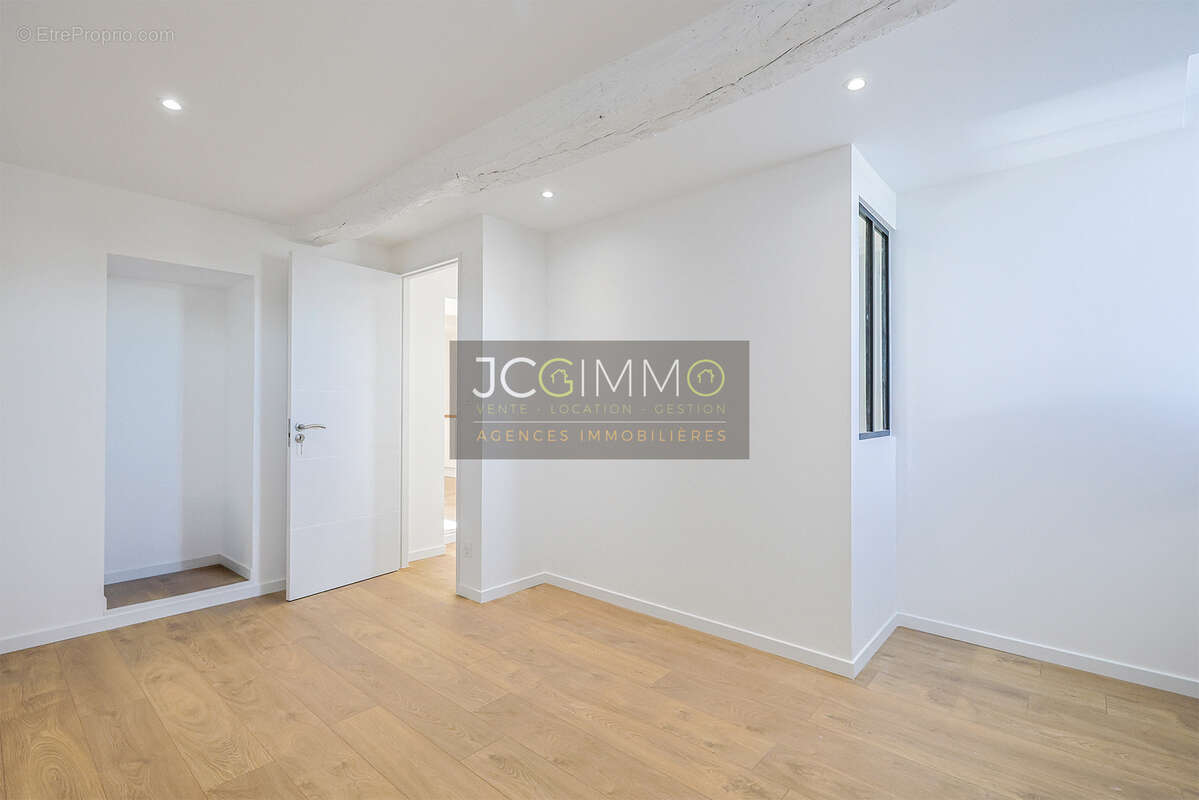 Appartement T2 de 40,92m2 loi carrez refait à neuf ! - photo 9