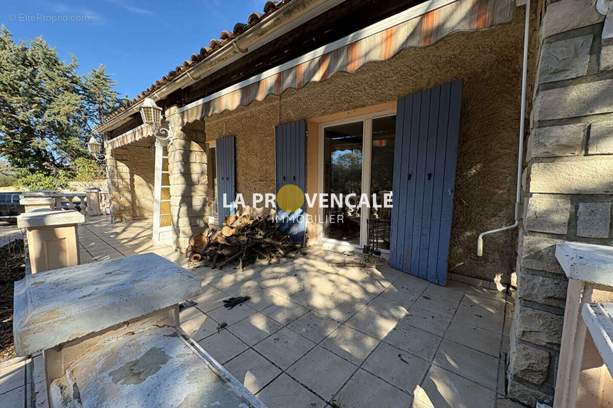 Maison à POURRIERES