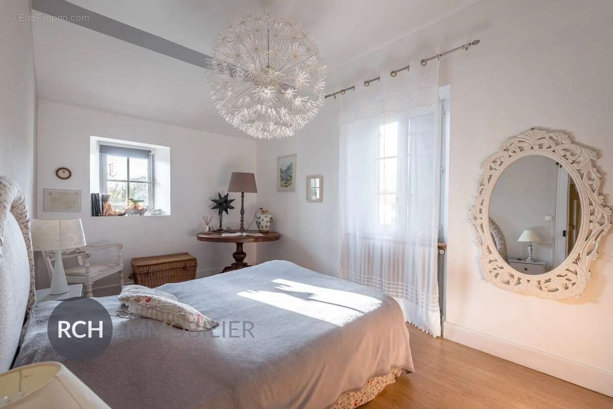 Maison à MONTFORT-L'AMAURY