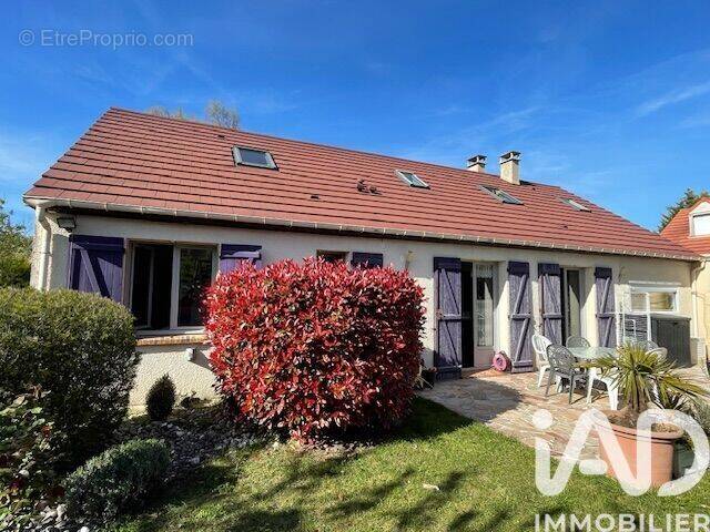 Photo 1 - Maison à BONNELLES