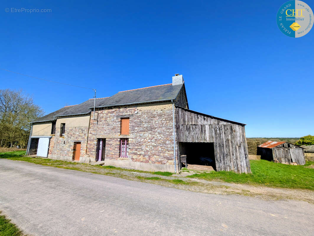 Maison à PAIMPONT