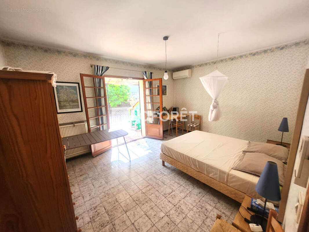 Maison + Appartement T3 La Seyne Sur Mer 6 pièce(s) 211 m2 - photo 10