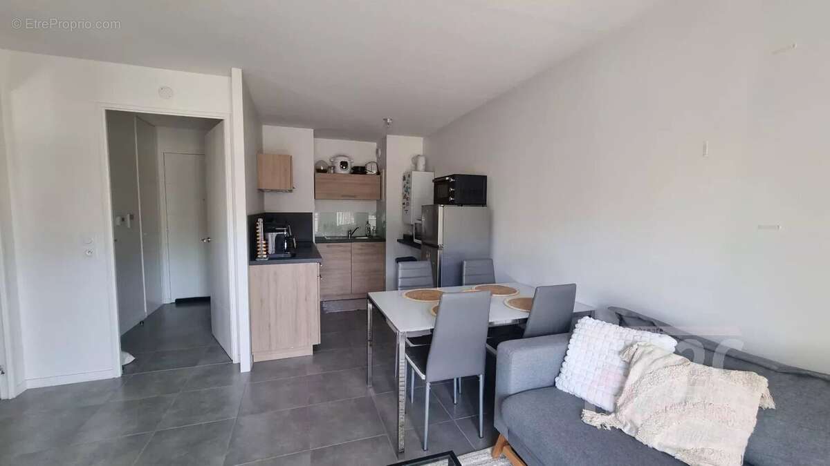 À VENDRE – T2  + GARAGE – Saint-Martin-le-Vinoux (38) - photo 3