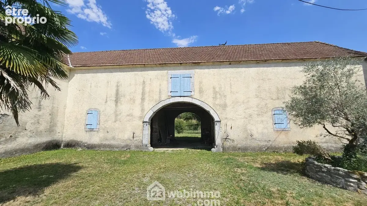 Maison 10 pièces 324 m² à vendre à Montaut (64800) - photo 2