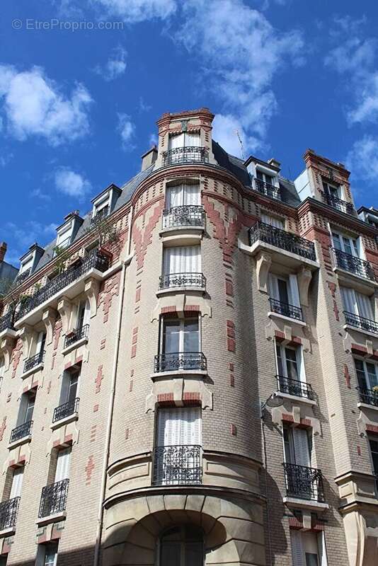 Appartement à PARIS-15E