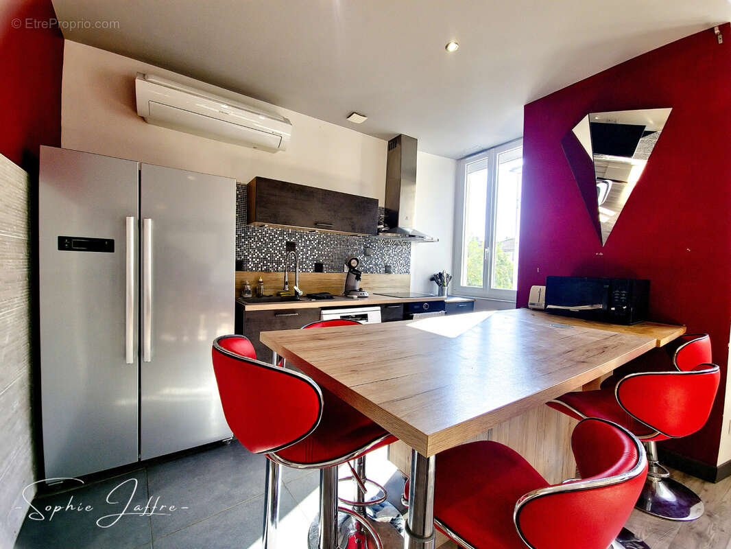 Appartement à PRIVAS