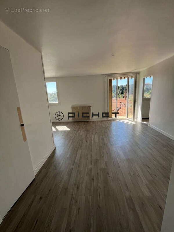 Appartement à MARSEILLE-14E