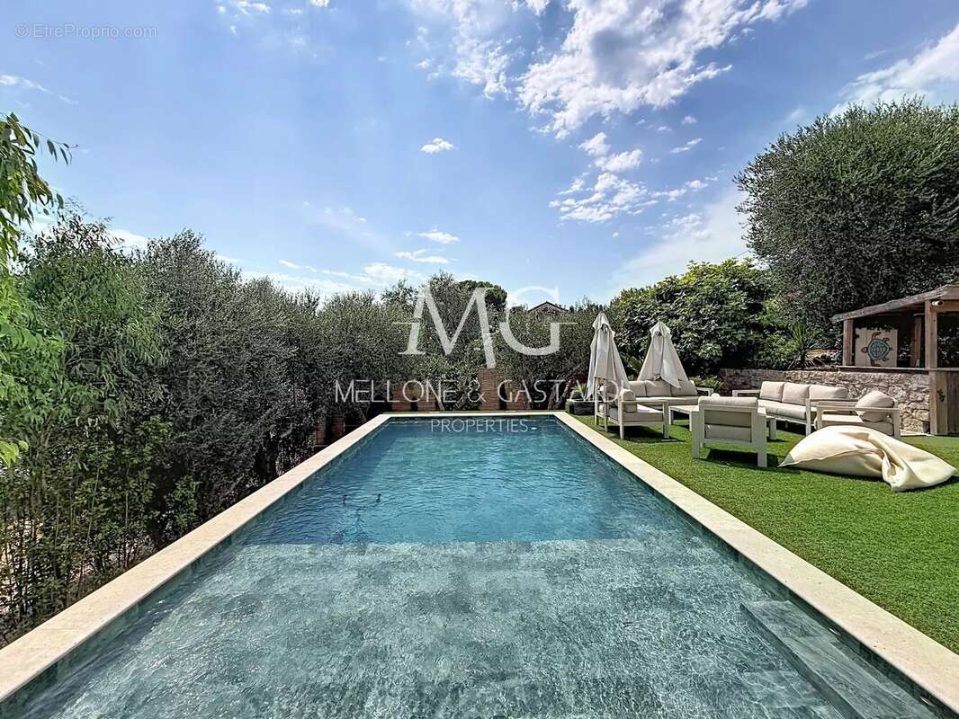 Maison à MOUGINS