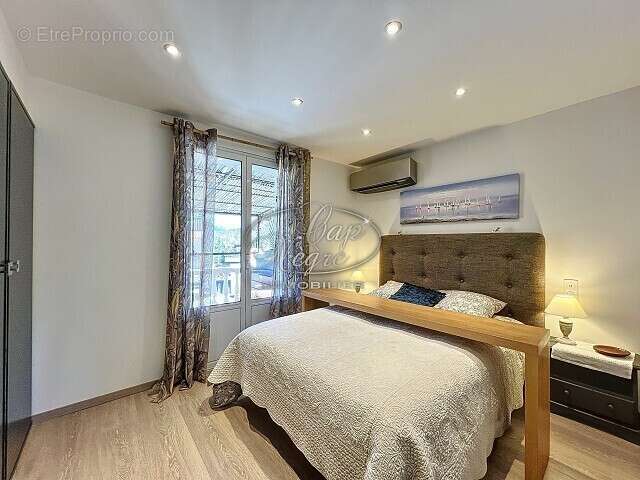 Appartement à GRIMAUD