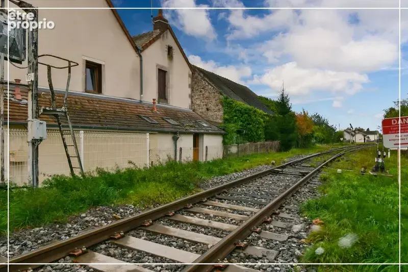 Immeuble à vendre HURIEL (03) Grande maison avec deux logements - photo 20