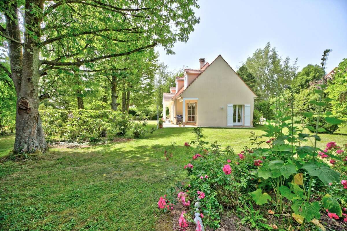Maison à LES ALLUETS-LE-ROI