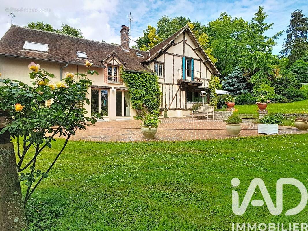 Photo 1 - Maison à CHATEAU-RENARD