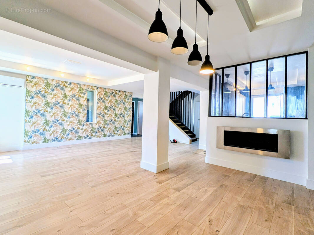 Maison à JARVILLE-LA-MALGRANGE