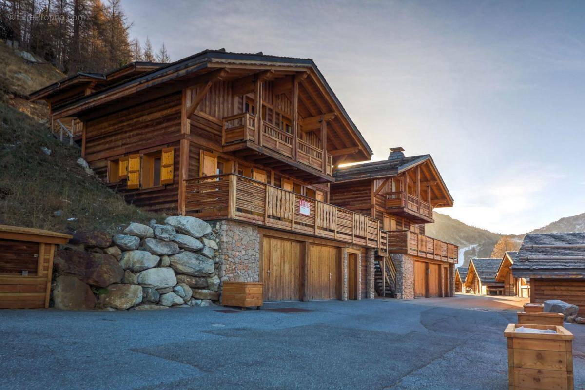 Maison à ISOLA