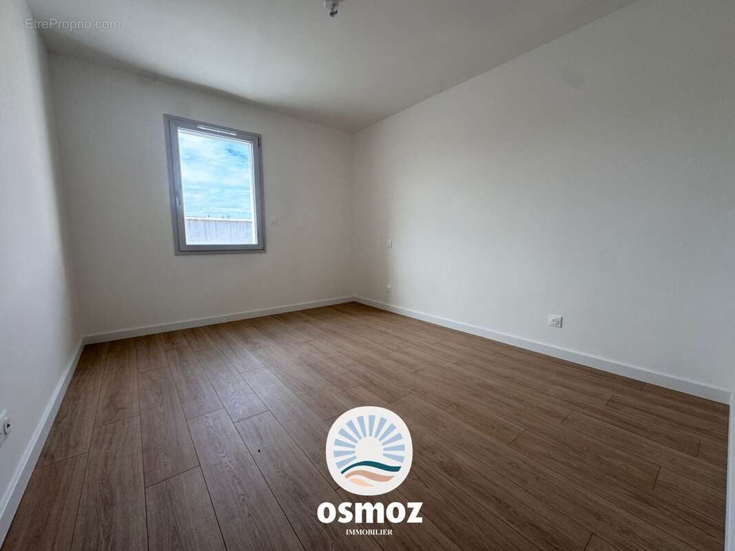 Maison à SAINTE-SOULLE