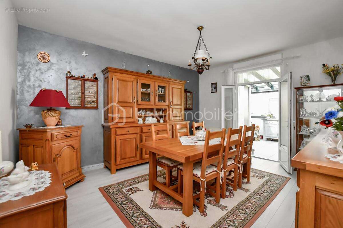 Maison de Maître - 7 pièces - 184m² - photo 8