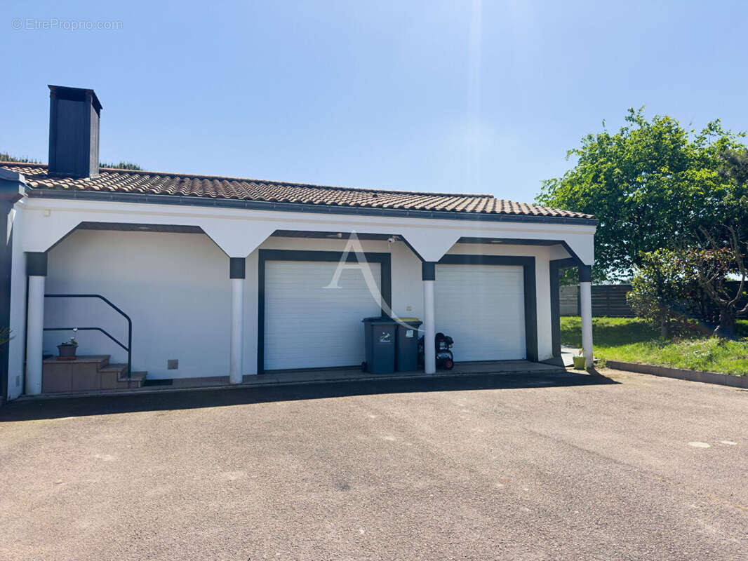 Maison à SAINT-REVEREND