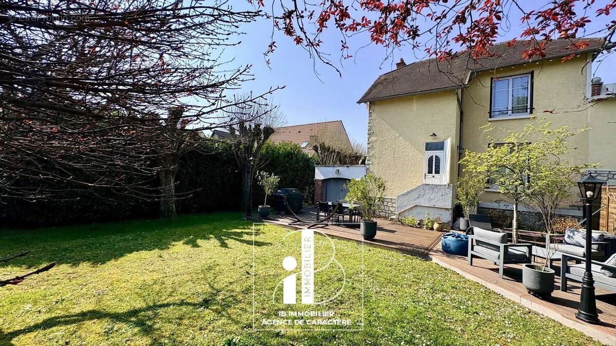 Maison à MONTIGNY-SUR-LOING