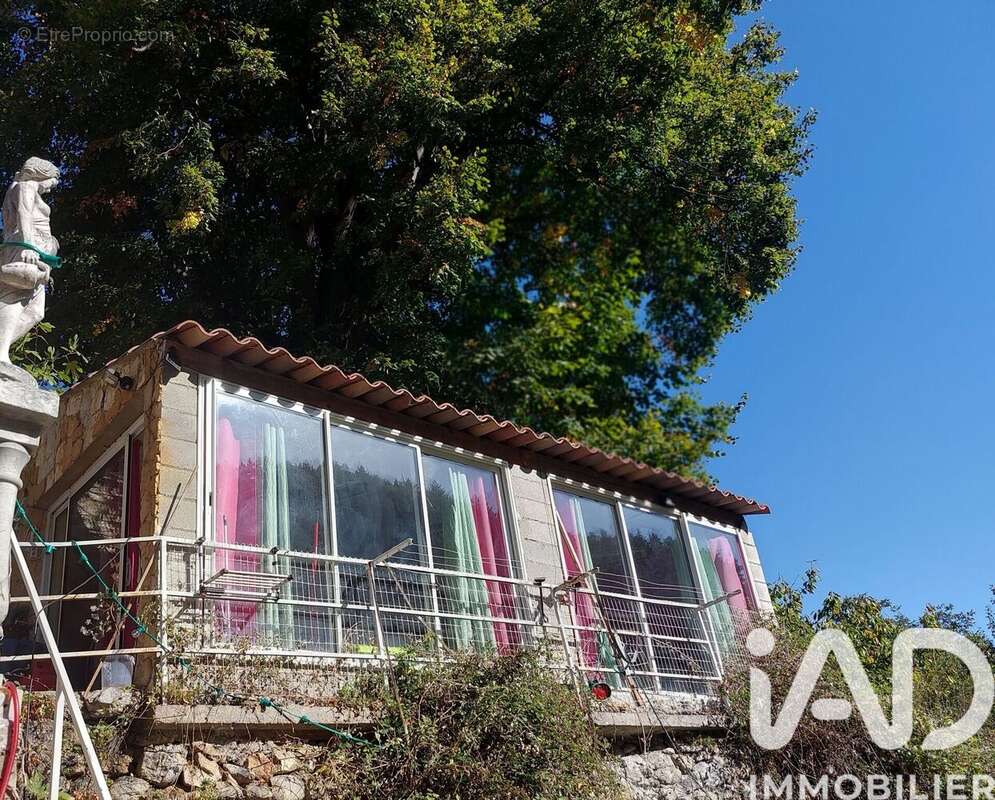 Maison 75 m² à Barnas  - photo 8
