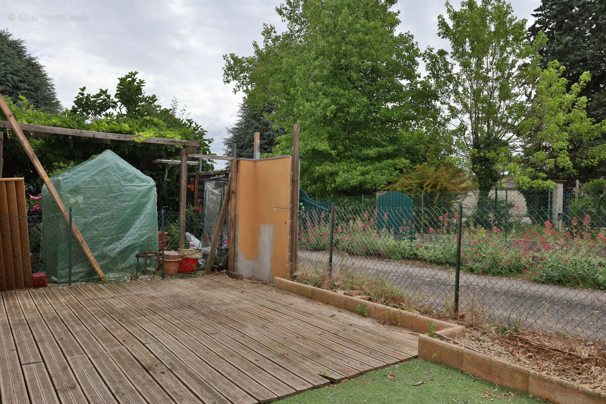 A vendre sur la commune de Diémoz, une maison de type 4 d'une superficie de 96.45 m2 habitable Terrain 154 m2 - photo 2
