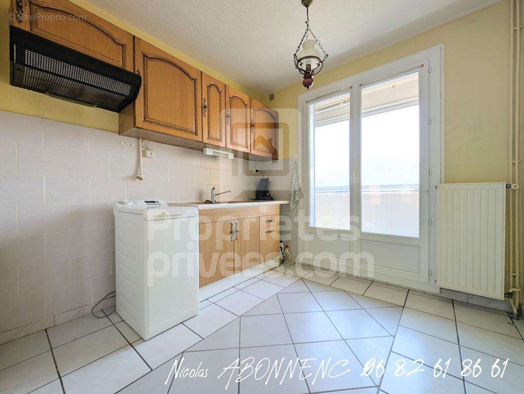 Appartement à FONTAINE