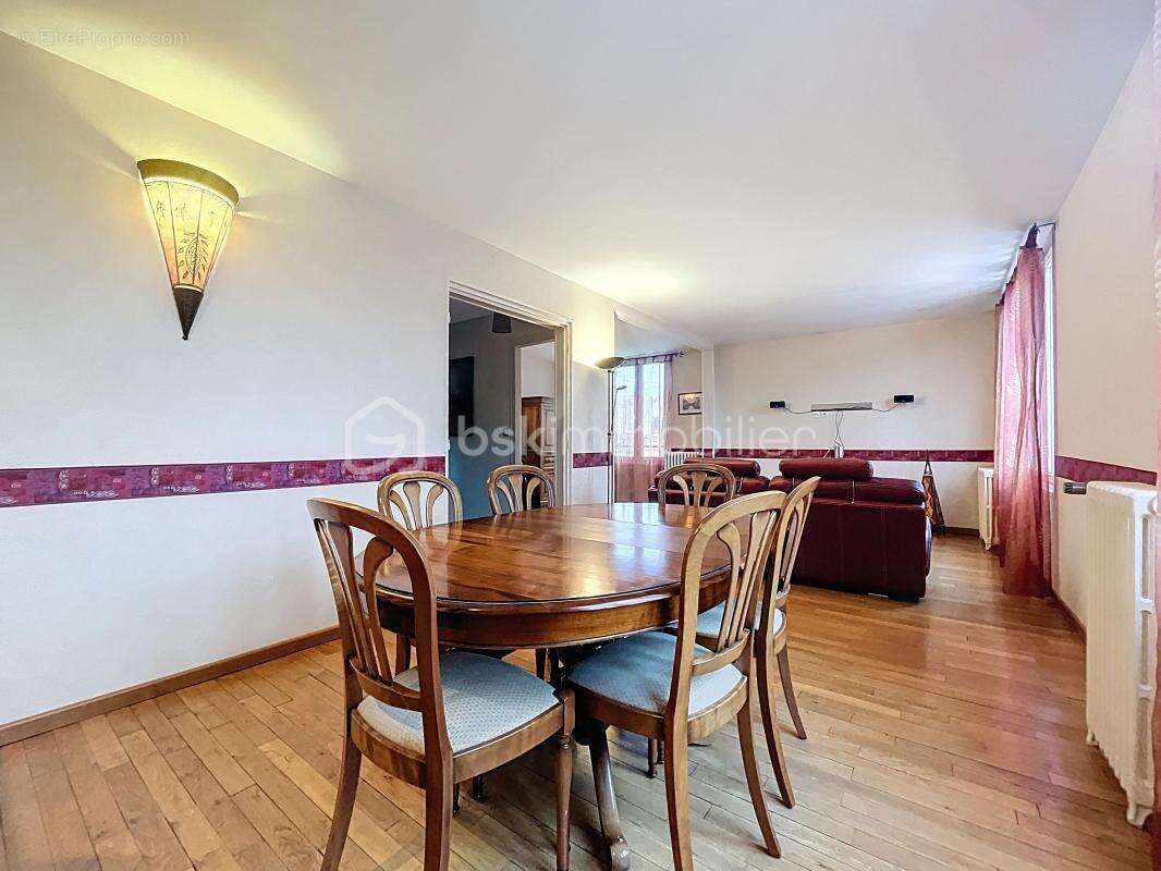 Maison à PONTAULT-COMBAULT