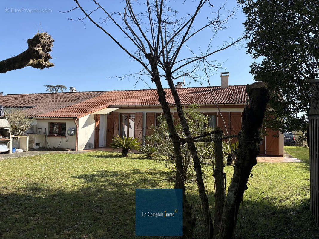 Maison à CARBON-BLANC