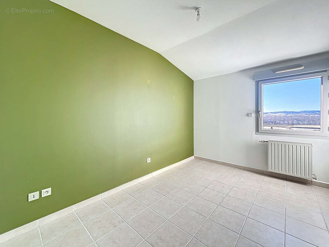 Appartement à JASSANS-RIOTTIER