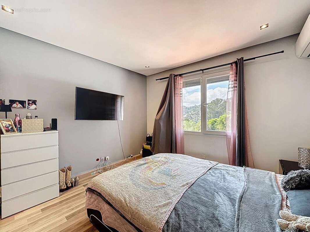 Maison à DRAP