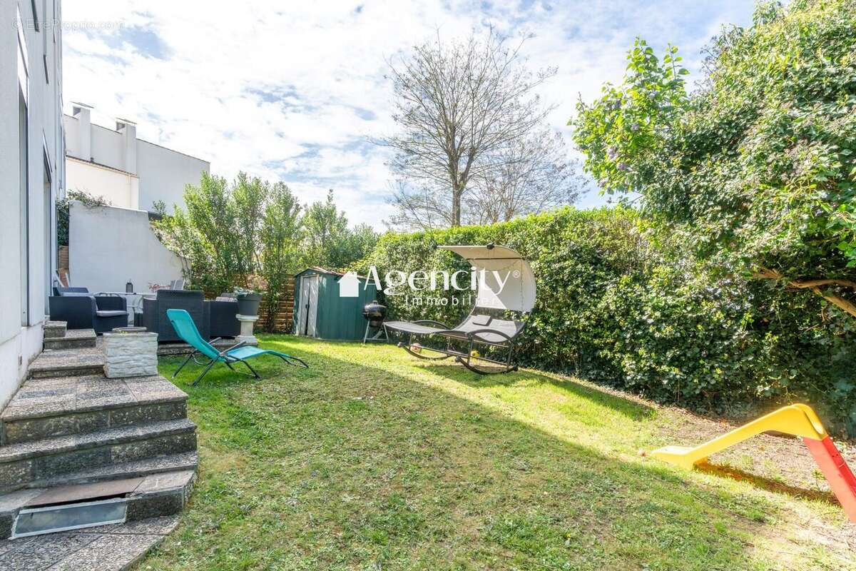 Appartement à TORCY