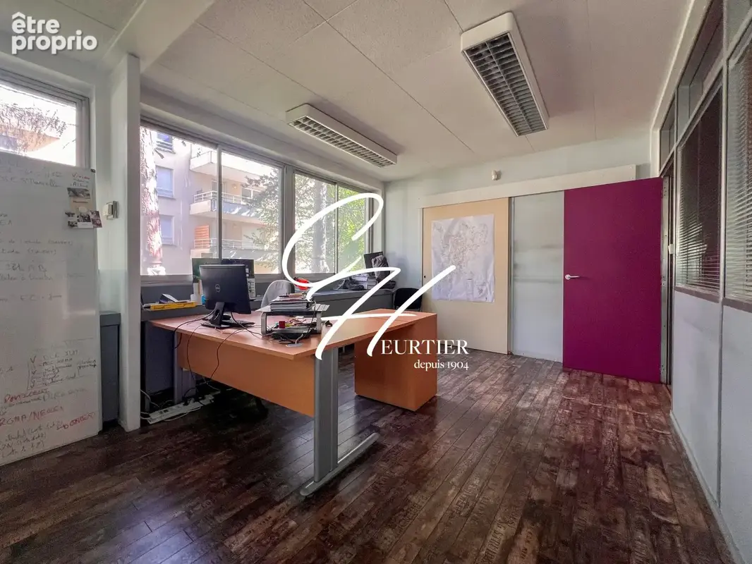 Commerce 214 m² à Grenoble  - photo 6