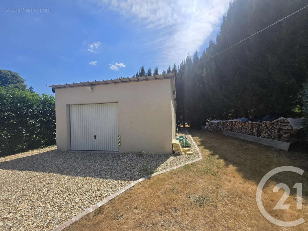 Maison 132 m² à Les Baux-De-Breteuil  - photo 13