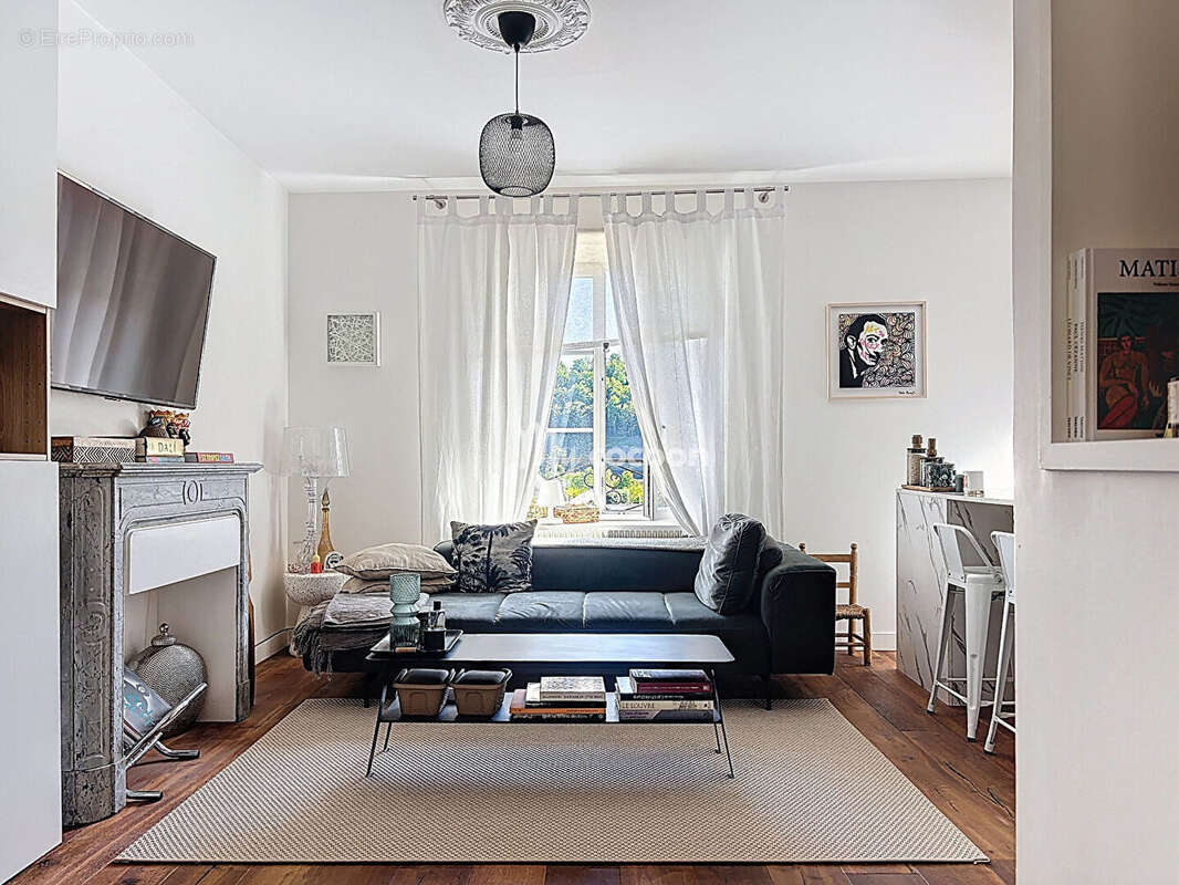 Appartement à FONTAINES-SUR-SAONE