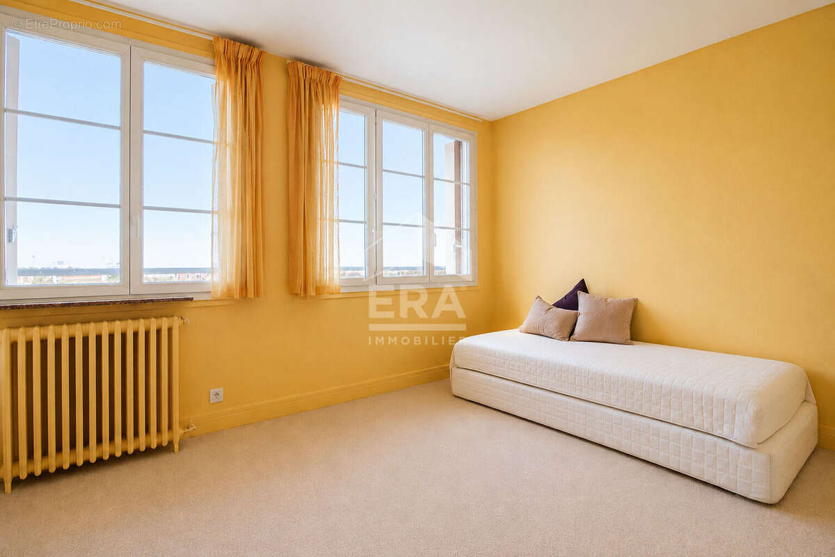 Appartement à ISSY-LES-MOULINEAUX