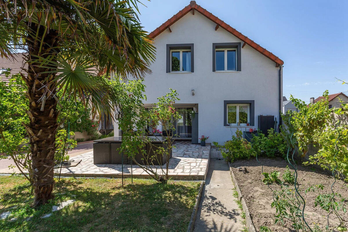 Maison à MORANGIS