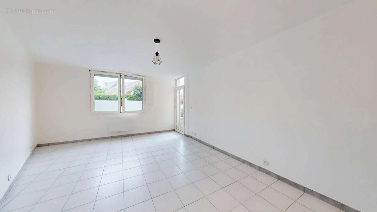 Appartement à PONTAULT-COMBAULT