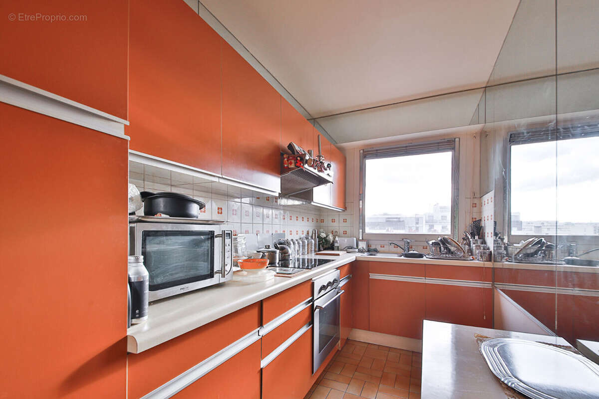 Appartement à PARIS-15E