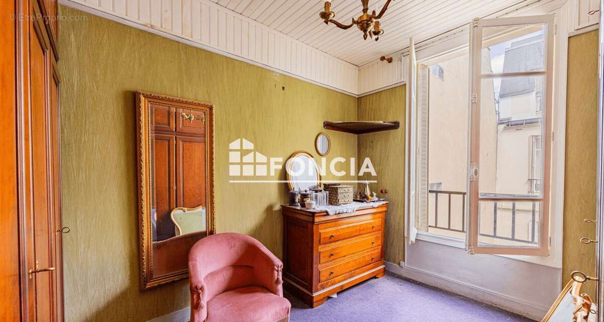 Appartement à PARIS-15E