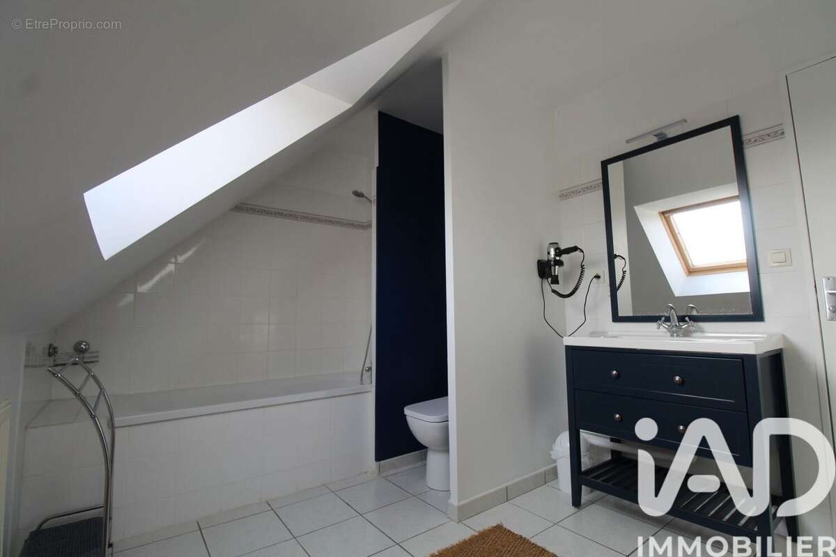 Maison 73 m² à Coulaines  - photo 8