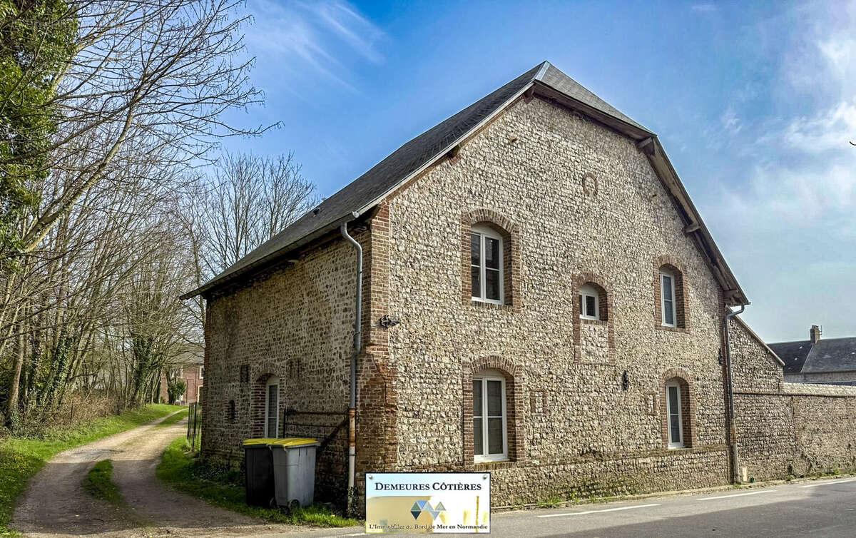 Maison à LES LOGES