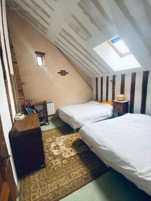 Maison à MEZILLES