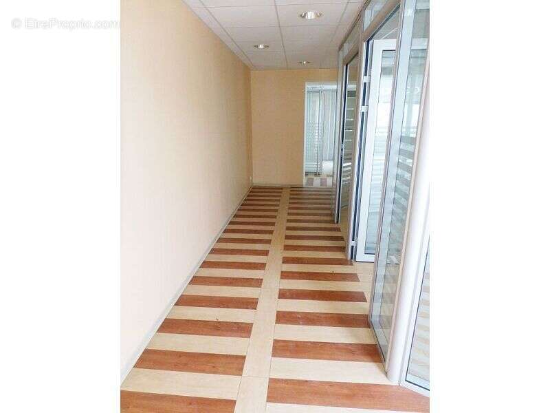 Appartement 140 m² à Sens  - photo 2