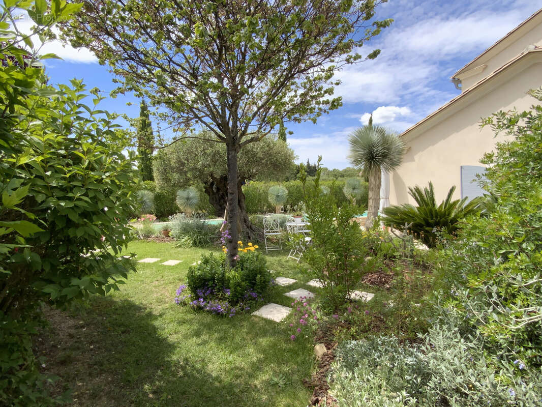 Bastide récente Uzès à pieds - photo 9