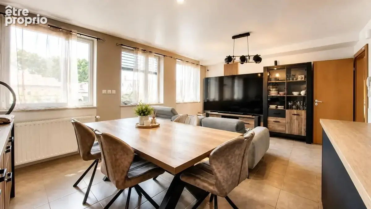 Appartement 4 pièces de 72 m² à Longwy - photo 2